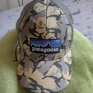 Patagonia camouflaged hat